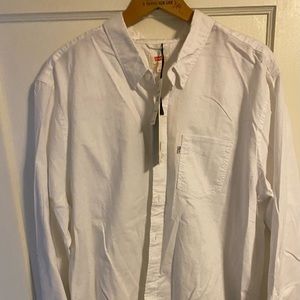 New Levi’s long sleeve white button down shirt